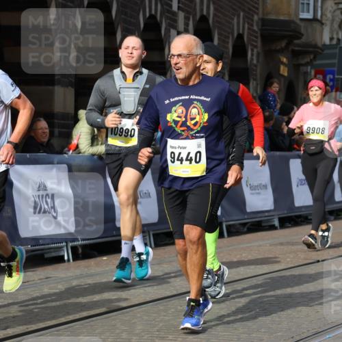 05.10.2025 - 20. swb-Marathon Bremen Strokosch-Dieckow http://msf.ph/oto/9259306 05.10.2025 11:05:15 Ziel 9440, 9515, 9690, 9908, 9944, 9978, 10255, 10343, 10990, 11501, 11540, 11650, 11707 meine-sportfotos.de