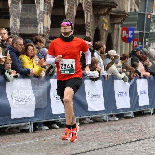 05.10.2025 - 20. swb-Marathon Bremen Strokosch-Dieckow http://msf.ph/oto/9259513 05.10.2025 12:56:08 Ziel 57, 481, 1379, 2048, 3707, 7766 meine-sportfotos.de