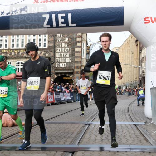 05.10.2025 - 20. swb-Marathon Bremen Yannick Fuchs http://msf.ph/oto/9259596 05.10.2025 10:47:55 Ziel 10062, 10382, 10601, 10676, 10929, 11244, 11409, 11708 meine-sportfotos.de