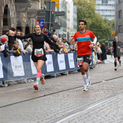 05.10.2025 - 20. swb-Marathon Bremen Strokosch-Dieckow http://msf.ph/oto/9259745 05.10.2025 12:56:16 Ziel 221, 1379, 1833, 2135, 3707 meine-sportfotos.de