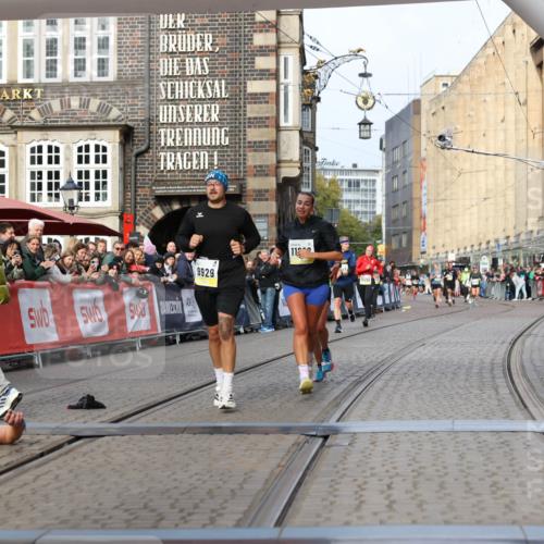05.10.2025 - 20. swb-Marathon Bremen Yannick Fuchs http://msf.ph/oto/9259785 05.10.2025 10:48:00 Ziel 9929, 10089, 10382, 10601, 10929, 11628 meine-sportfotos.de