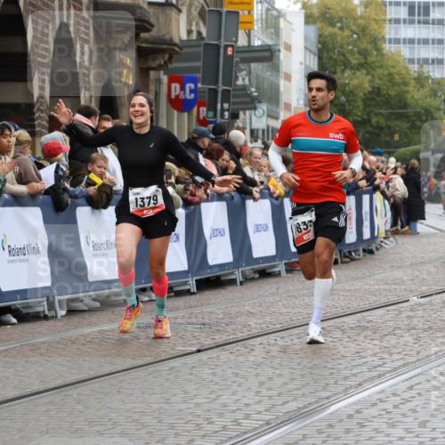 05.10.2025 - 20. swb-Marathon Bremen Strokosch-Dieckow http://msf.ph/oto/9259840 05.10.2025 12:56:16 Ziel 221, 1379, 1833, 2135, 3707 meine-sportfotos.de