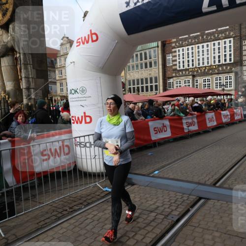 05.10.2025 - 20. swb-Marathon Bremen Yannick Fuchs http://msf.ph/oto/9259875 05.10.2025 11:18:05 Ziel 10949 meine-sportfotos.de