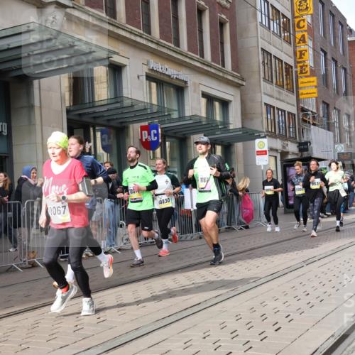 05.10.2025 - 20. swb-Marathon Bremen Strokosch-Dieckow http://msf.ph/oto/9259882 05.10.2025 11:00:09 Ziel 7178, 7215, 9173, 9177, 9271, 9272, 9495, 9531, 10063, 10067, 10071, 10079, 10217, 10406, 10492, 10504, 10518, 10794, 10930, 11003, 11034, 11063, 11071, 11162, 11255, 11263, 11424, 11511, 11534, 11595, 11610, 11619, 11699, 7178, 7215, 9173, 9177, 9271, 9272, 9495, 9531, 10063, 10067, 10071, 10079, 10217, 10406, 10492, 10504, 10518, 10794, 10930, 11003, 11034, 11063, 11071, 11162, 11255, 11263, 11424, 11511 meine-sportfotos.de