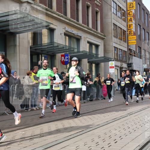 05.10.2025 - 20. swb-Marathon Bremen Strokosch-Dieckow http://msf.ph/oto/9259892 05.10.2025 11:00:09 Ziel 7178, 7215, 9173, 9177, 9271, 9272, 9495, 9531, 10063, 10067, 10071, 10079, 10217, 10406, 10492, 10504, 10518, 10794, 10930, 11003, 11034, 11063, 11071, 11162, 11255, 11263, 11424, 11511, 11534, 11595, 11610, 11619, 11699, 7178, 7215, 9173, 9177, 9271, 9272, 9495, 9531, 10063, 10067, 10071, 10079, 10217, 10406, 10492, 10504, 10518, 10794, 10930, 11003, 11034, 11063, 11071, 11162, 11255, 11263, 11424, 11511 meine-sportfotos.de