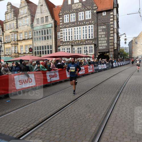 05.10.2025 - 20. swb-Marathon Bremen Yannick Fuchs http://msf.ph/oto/9259902 05.10.2025 11:18:08 Ziel 10808, 10949 meine-sportfotos.de