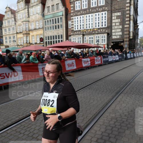 05.10.2025 - 20. swb-Marathon Bremen Yannick Fuchs http://msf.ph/oto/9260090 05.10.2025 11:18:12 Ziel 10808, 11082 meine-sportfotos.de