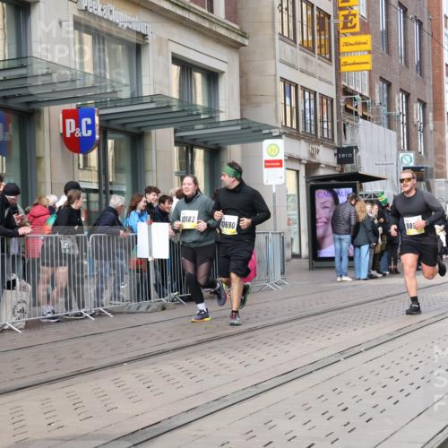 05.10.2025 - 20. swb-Marathon Bremen Strokosch-Dieckow http://msf.ph/oto/9260372 05.10.2025 11:00:31 Ziel 9208, 9272, 9305, 9327, 9389, 9600, 9827, 9858, 9954, 10182, 10228, 10258, 10359, 10518, 10571, 10690, 10872, 10901, 11034, 11155, 9208, 9272, 9305, 9327, 9389, 9600, 9827, 9858, 9954, 10182, 10228, 10258, 10359, 10518, 10571, 10690, 10872, 10901, 11034, 11155 meine-sportfotos.de