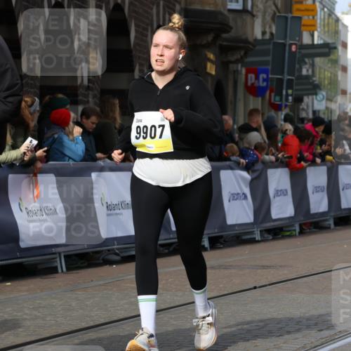 05.10.2025 - 20. swb-Marathon Bremen Strokosch-Dieckow http://msf.ph/oto/9260389 05.10.2025 11:05:51 Ziel 7777, 9907, 10619, 11455 meine-sportfotos.de