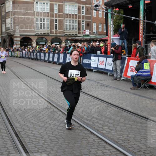05.10.2025 - 20. swb-Marathon Bremen Yannick Fuchs http://msf.ph/oto/9260465 05.10.2025 11:20:17 Ziel 9323, 9408 meine-sportfotos.de