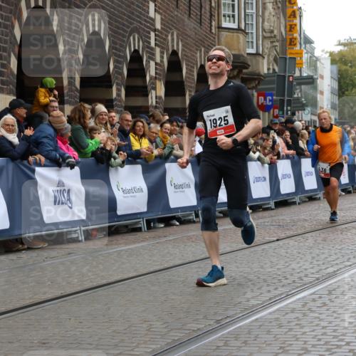 05.10.2025 - 20. swb-Marathon Bremen Strokosch-Dieckow http://msf.ph/oto/9260567 05.10.2025 12:56:56 Ziel 193, 436, 1901, 1925 meine-sportfotos.de
