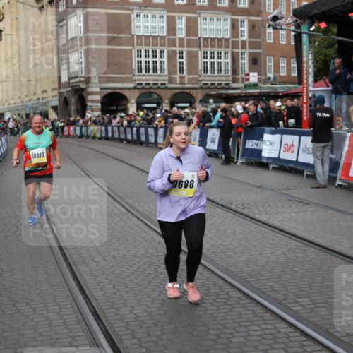 05.10.2025 - 20. swb-Marathon Bremen Yannick Fuchs http://msf.ph/oto/9260631 05.10.2025 11:20:23 Ziel 9323, 9688 meine-sportfotos.de