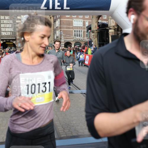 05.10.2025 - 20. swb-Marathon Bremen Yannick Fuchs http://msf.ph/oto/9260642 05.10.2025 10:48:37 Ziel 8787, 9298, 9385, 9437, 9478, 9665, 9704, 9810, 9958, 10109, 10131, 10177, 10211, 10685, 11005, 11357, 11505 meine-sportfotos.de