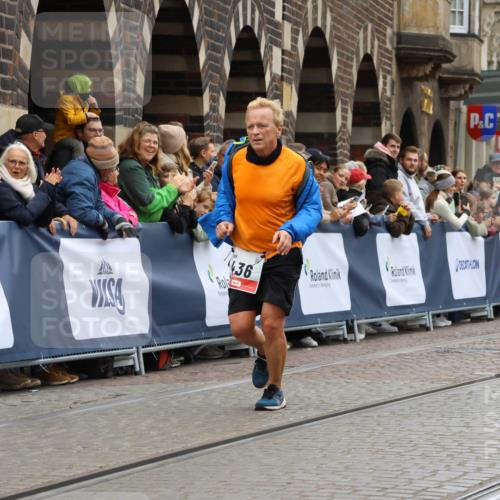 05.10.2025 - 20. swb-Marathon Bremen Strokosch-Dieckow http://msf.ph/oto/9260683 05.10.2025 12:56:58 Ziel 193, 436, 1901 meine-sportfotos.de