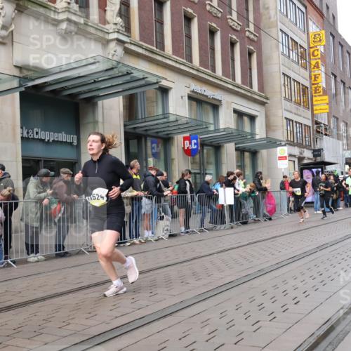 05.10.2025 - 20. swb-Marathon Bremen Strokosch-Dieckow http://msf.ph/oto/9260824 05.10.2025 11:00:54 Ziel 9182, 9305, 9443, 9613, 9880, 9925, 9954, 10477, 10544, 10630, 10762, 10914, 11053, 11337, 11338, 11524, 11597, 11680, 11688, 11719, 9182, 9305, 9443, 9613, 9880, 9925, 9954, 10477, 10544, 10630, 10762, 10914, 11053, 11337, 11338, 11524, 11597, 11680, 11688, 11719 meine-sportfotos.de