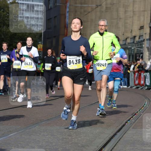 05.10.2025 - 20. swb-Marathon Bremen Strokosch-Dieckow http://msf.ph/oto/9260848 05.10.2025 11:06:10 Ziel 7979, 9228, 9387, 9438, 9523, 9712, 9786, 10100, 10152, 10192, 10243, 10249, 10374, 10404, 10462, 10623, 10848, 11065, 11092, 11169, 11231, 11296, 11433 meine-sportfotos.de