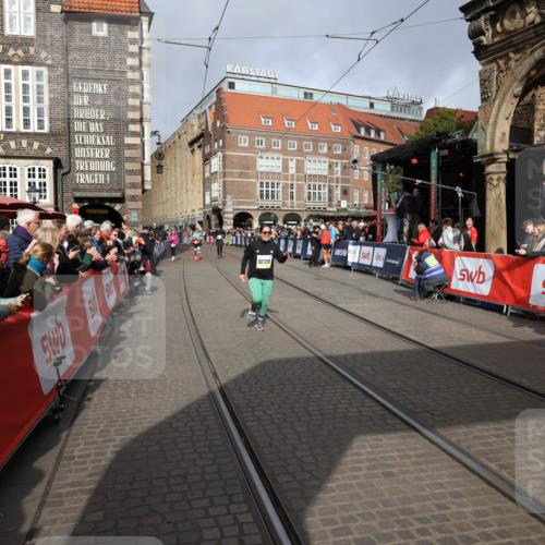 05.10.2025 - 20. swb-Marathon Bremen Yannick Fuchs http://msf.ph/oto/9260874 05.10.2025 11:20:45 Ziel 10720 meine-sportfotos.de