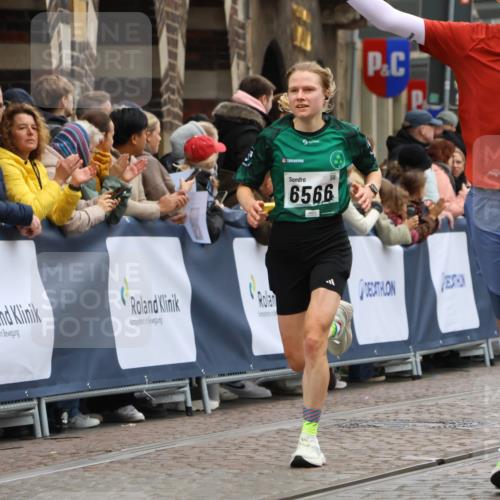 05.10.2025 - 20. swb-Marathon Bremen Strokosch-Dieckow http://msf.ph/oto/9260992 05.10.2025 12:57:15 Ziel 1212, 1801, 6566 meine-sportfotos.de