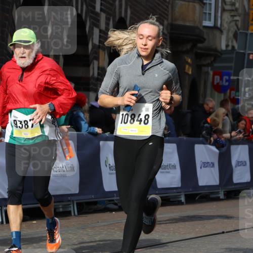 05.10.2025 - 20. swb-Marathon Bremen Strokosch-Dieckow http://msf.ph/oto/9261021 05.10.2025 11:06:11 Ziel 7979, 9228, 9387, 9438, 9523, 9712, 9786, 10152, 10192, 10243, 10249, 10374, 10404, 10462, 10623, 10848, 11065, 11092, 11169, 11231, 11296, 11433 meine-sportfotos.de