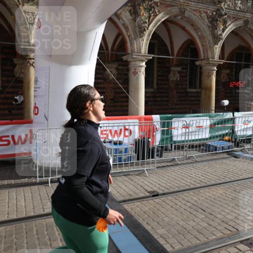 05.10.2025 - 20. swb-Marathon Bremen Yannick Fuchs http://msf.ph/oto/9261037 05.10.2025 11:20:47 Ziel 10720 meine-sportfotos.de