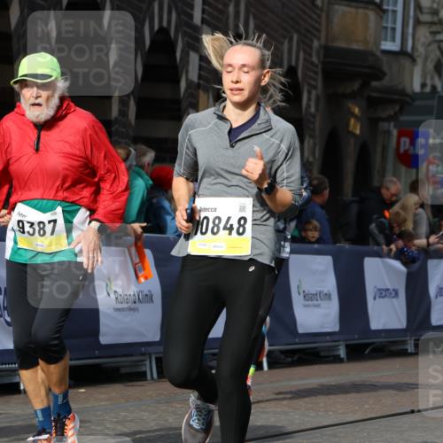 05.10.2025 - 20. swb-Marathon Bremen Strokosch-Dieckow http://msf.ph/oto/9261060 05.10.2025 11:06:11 Ziel 7979, 9228, 9387, 9438, 9523, 9712, 9786, 10152, 10192, 10243, 10249, 10374, 10404, 10462, 10623, 10848, 11065, 11092, 11169, 11231, 11296, 11433 meine-sportfotos.de