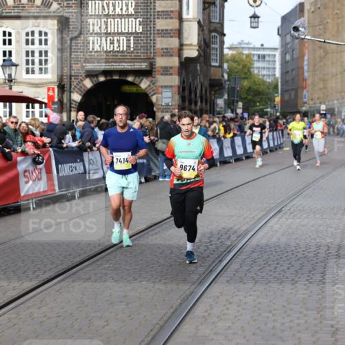 05.10.2025 - 20. swb-Marathon Bremen Yannick Fuchs http://msf.ph/oto/9261071 05.10.2025 10:48:55 Ziel 7414, 9261, 9482, 9674, 9729, 10799 meine-sportfotos.de