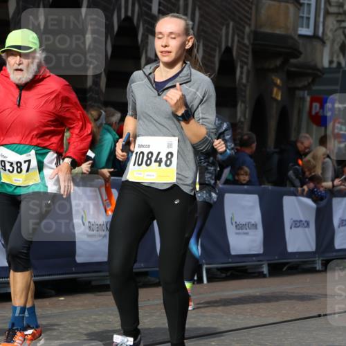 05.10.2025 - 20. swb-Marathon Bremen Strokosch-Dieckow http://msf.ph/oto/9261079 05.10.2025 11:06:11 Ziel 7979, 9228, 9387, 9438, 9523, 9712, 9786, 10152, 10192, 10243, 10249, 10374, 10404, 10462, 10623, 10848, 11065, 11092, 11169, 11231, 11296, 11433 meine-sportfotos.de
