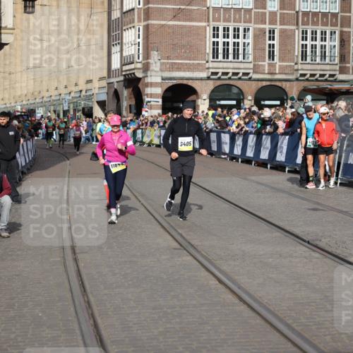 05.10.2025 - 20. swb-Marathon Bremen Yannick Fuchs http://msf.ph/oto/9261089 05.10.2025 11:20:50 Ziel 10720 meine-sportfotos.de