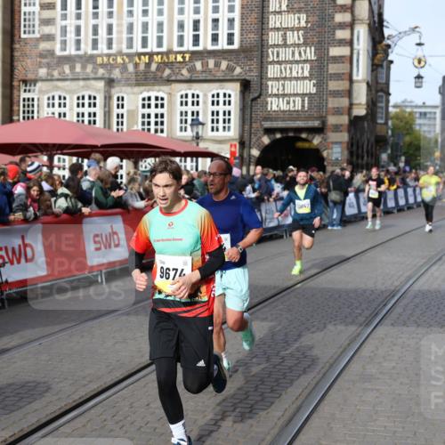 05.10.2025 - 20. swb-Marathon Bremen Yannick Fuchs http://msf.ph/oto/9261123 05.10.2025 10:48:57 Ziel 7414, 9261, 9482, 9674, 9729, 10047, 10799 meine-sportfotos.de