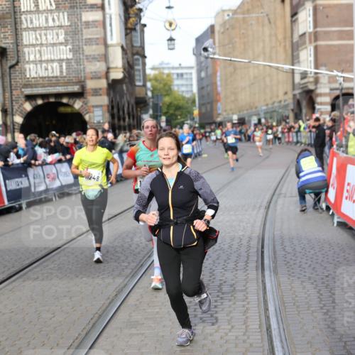 05.10.2025 - 20. swb-Marathon Bremen Yannick Fuchs http://msf.ph/oto/9261293 05.10.2025 10:49:01 Ziel 7414, 9255, 9583, 9674, 10047, 10877, 11248 meine-sportfotos.de