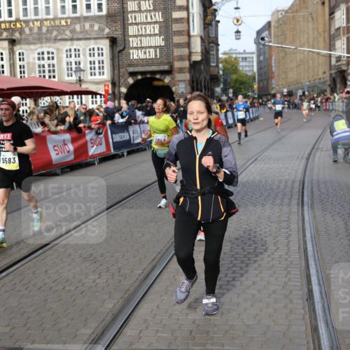 05.10.2025 - 20. swb-Marathon Bremen Yannick Fuchs http://msf.ph/oto/9261318 05.10.2025 10:49:01 Ziel 7414, 9255, 9583, 9674, 10047, 10877, 11248 meine-sportfotos.de
