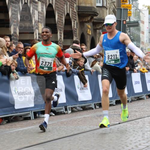 05.10.2025 - 20. swb-Marathon Bremen Strokosch-Dieckow http://msf.ph/oto/9261328 05.10.2025 12:57:29 Ziel 3153, 3817, 5028, 8211 meine-sportfotos.de