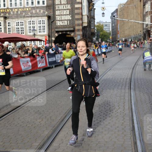 05.10.2025 - 20. swb-Marathon Bremen Yannick Fuchs http://msf.ph/oto/9261329 05.10.2025 10:49:01 Ziel 7414, 9255, 9583, 9674, 10047, 10877, 11248 meine-sportfotos.de