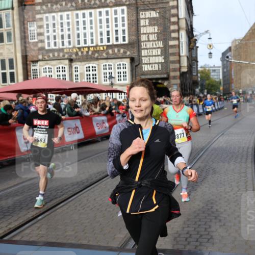 05.10.2025 - 20. swb-Marathon Bremen Yannick Fuchs http://msf.ph/oto/9261352 05.10.2025 10:49:02 Ziel 7414, 9255, 9583, 9674, 10047, 10877, 10973, 11248 meine-sportfotos.de