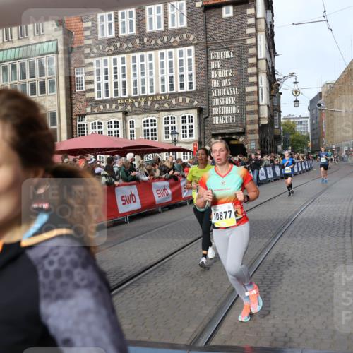 05.10.2025 - 20. swb-Marathon Bremen Yannick Fuchs http://msf.ph/oto/9261387 05.10.2025 10:49:02 Ziel 7414, 9255, 9583, 9674, 10047, 10877, 10973, 11248 meine-sportfotos.de