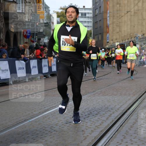 05.10.2025 - 20. swb-Marathon Bremen Strokosch-Dieckow http://msf.ph/oto/9261409 05.10.2025 11:06:19 Ziel 7979, 9205, 9228, 9523, 9712, 10152, 10243, 10374, 10404, 10611, 10640, 11065, 11092, 11169, 11195, 11233, 11485 meine-sportfotos.de