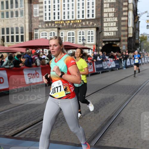 05.10.2025 - 20. swb-Marathon Bremen Yannick Fuchs http://msf.ph/oto/9261425 05.10.2025 10:49:03 Ziel 7414, 9255, 9583, 9674, 10047, 10877, 10973, 11248 meine-sportfotos.de