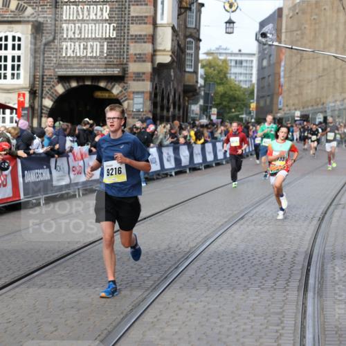 05.10.2025 - 20. swb-Marathon Bremen Yannick Fuchs http://msf.ph/oto/9261532 05.10.2025 10:49:06 Ziel 9216, 9255, 9583, 10047, 10733, 10877, 10973, 11248 meine-sportfotos.de