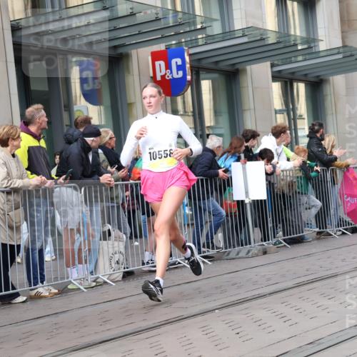 05.10.2025 - 20. swb-Marathon Bremen Strokosch-Dieckow http://msf.ph/oto/9261551 05.10.2025 11:01:37 Ziel 9189, 9237, 9324, 9365, 9426, 9536, 9655, 9686, 10004, 10301, 10508, 10558, 10837, 10855, 10879, 10887, 10903, 10904, 10944, 11014, 11415, 11459, 11647, 9189, 9237, 9324, 9365, 9426, 9536, 9655, 9686, 10004, 10301, 10508, 10558, 10837, 10855, 10879, 10887, 10903, 10904, 10944, 11014, 11415, 11459, 11647 meine-sportfotos.de