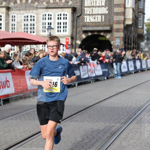 05.10.2025 - 20. swb-Marathon Bremen Yannick Fuchs http://msf.ph/oto/9261589 05.10.2025 10:49:08 Ziel 9216, 9255, 9317, 9583, 10733, 10877, 10973, 11248 meine-sportfotos.de