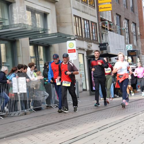 05.10.2025 - 20. swb-Marathon Bremen Strokosch-Dieckow http://msf.ph/oto/9261610 05.10.2025 11:01:42 Ziel 9237, 9324, 9363, 9365, 9426, 9536, 9655, 9686, 10301, 10508, 10558, 10837, 10855, 10879, 10887, 10944, 11014, 11415, 11454, 11459, 11646, 11647, 9237, 9324, 9363, 9365, 9426, 9536, 9655, 9686, 10301, 10508, 10558, 10837, 10855, 10879, 10887, 10944, 11014, 11415, 11454, 11459, 11646, 11647 meine-sportfotos.de