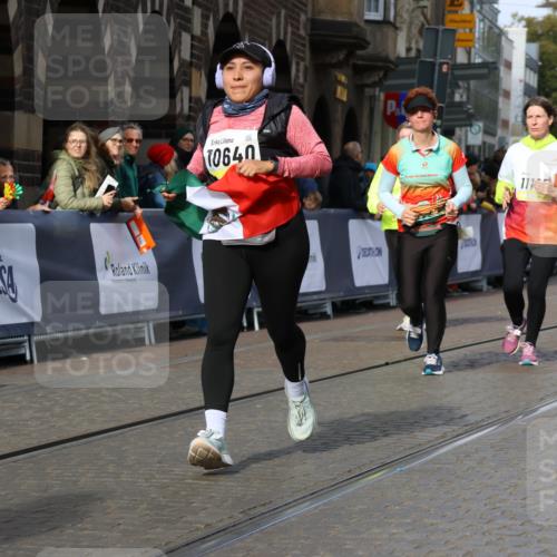 05.10.2025 - 20. swb-Marathon Bremen Strokosch-Dieckow http://msf.ph/oto/9261734 05.10.2025 11:06:25 Ziel 9764, 9998, 10611, 10640, 10732, 10912, 11143, 11195, 11233, 11270, 11365, 11485 meine-sportfotos.de