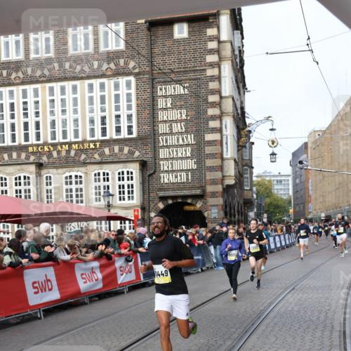 05.10.2025 - 20. swb-Marathon Bremen Yannick Fuchs http://msf.ph/oto/9261766 05.10.2025 10:49:13 Ziel 7202, 9014, 9216, 9317, 9556, 10449, 10733, 11695 meine-sportfotos.de