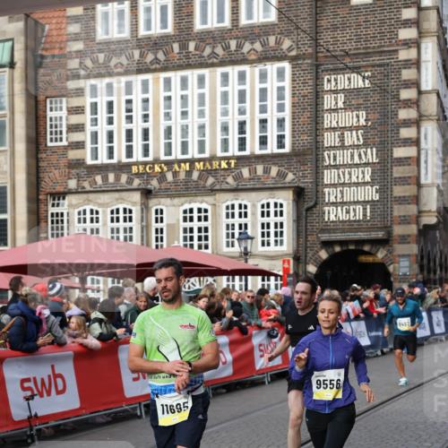 05.10.2025 - 20. swb-Marathon Bremen Yannick Fuchs http://msf.ph/oto/9261866 05.10.2025 10:49:14 Ziel 7202, 9014, 9216, 9317, 9556, 10449, 10733, 11673, 11695 meine-sportfotos.de