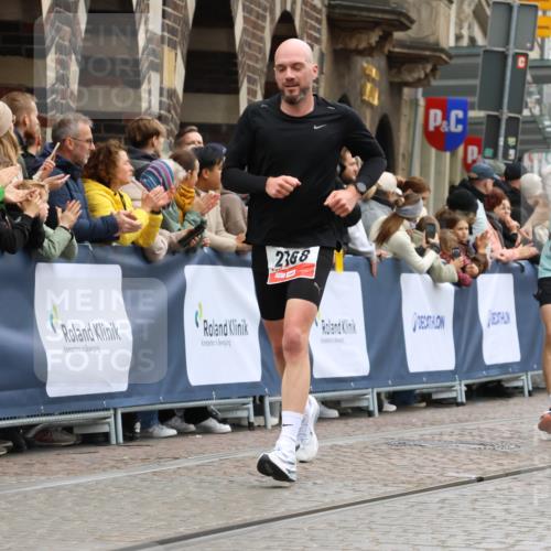 05.10.2025 - 20. swb-Marathon Bremen Strokosch-Dieckow http://msf.ph/oto/9261895 05.10.2025 12:57:46 Ziel 9, 1088, 2168, 2909 meine-sportfotos.de
