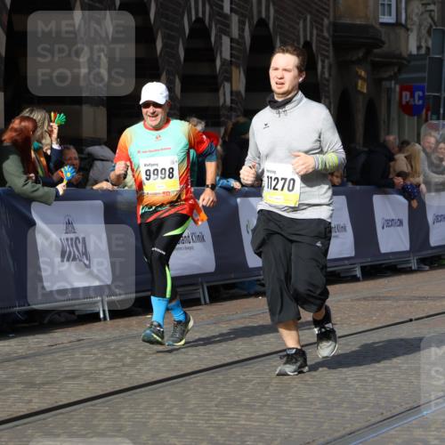 05.10.2025 - 20. swb-Marathon Bremen Strokosch-Dieckow http://msf.ph/oto/9261936 05.10.2025 11:06:30 Ziel 9178, 9764, 9998, 10699, 10732, 10912, 11143, 11195, 11270, 11324, 11365, 11706 meine-sportfotos.de