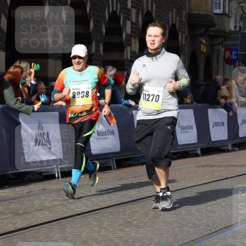 05.10.2025 - 20. swb-Marathon Bremen Strokosch-Dieckow http://msf.ph/oto/9261963 05.10.2025 11:06:30 Ziel 9178, 9764, 9998, 10699, 10732, 10912, 11143, 11195, 11270, 11324, 11365, 11706 meine-sportfotos.de