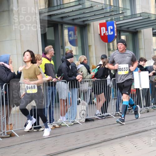 05.10.2025 - 20. swb-Marathon Bremen Strokosch-Dieckow http://msf.ph/oto/9262095 05.10.2025 11:02:15 Ziel 9331, 9360, 9468, 9516, 9647, 9707, 9802, 9839, 9841, 10033, 10093, 10129, 10194, 10510, 10530, 10595, 10598, 10615, 10803, 10804, 10825, 10826, 10982, 10983, 11024, 11110, 11160, 11537, 11538, 11711, 9331, 9360, 9468, 9516, 9647, 9707, 9802, 9839, 9841, 10033, 10093, 10129, 10194, 10510, 10530, 10595, 10598, 10615, 10803, 10804, 10825, 10826, 10982, 10983, 11024, 11110, 11160, 11537 meine-sportfotos.de
