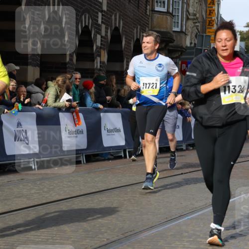 05.10.2025 - 20. swb-Marathon Bremen Strokosch-Dieckow http://msf.ph/oto/9262265 05.10.2025 11:06:36 Ziel 9178, 9357, 9619, 10239, 10699, 11027, 11324, 11605, 11706, 11721, 11746, 11747 meine-sportfotos.de