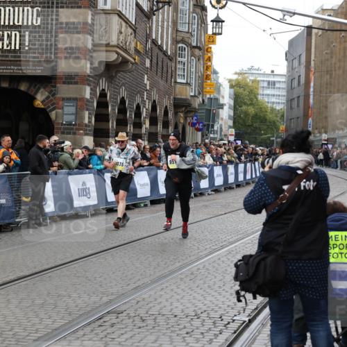 05.10.2025 - 20. swb-Marathon Bremen Yannick Fuchs http://msf.ph/oto/9262301 05.10.2025 11:22:31 Ziel 10700 meine-sportfotos.de